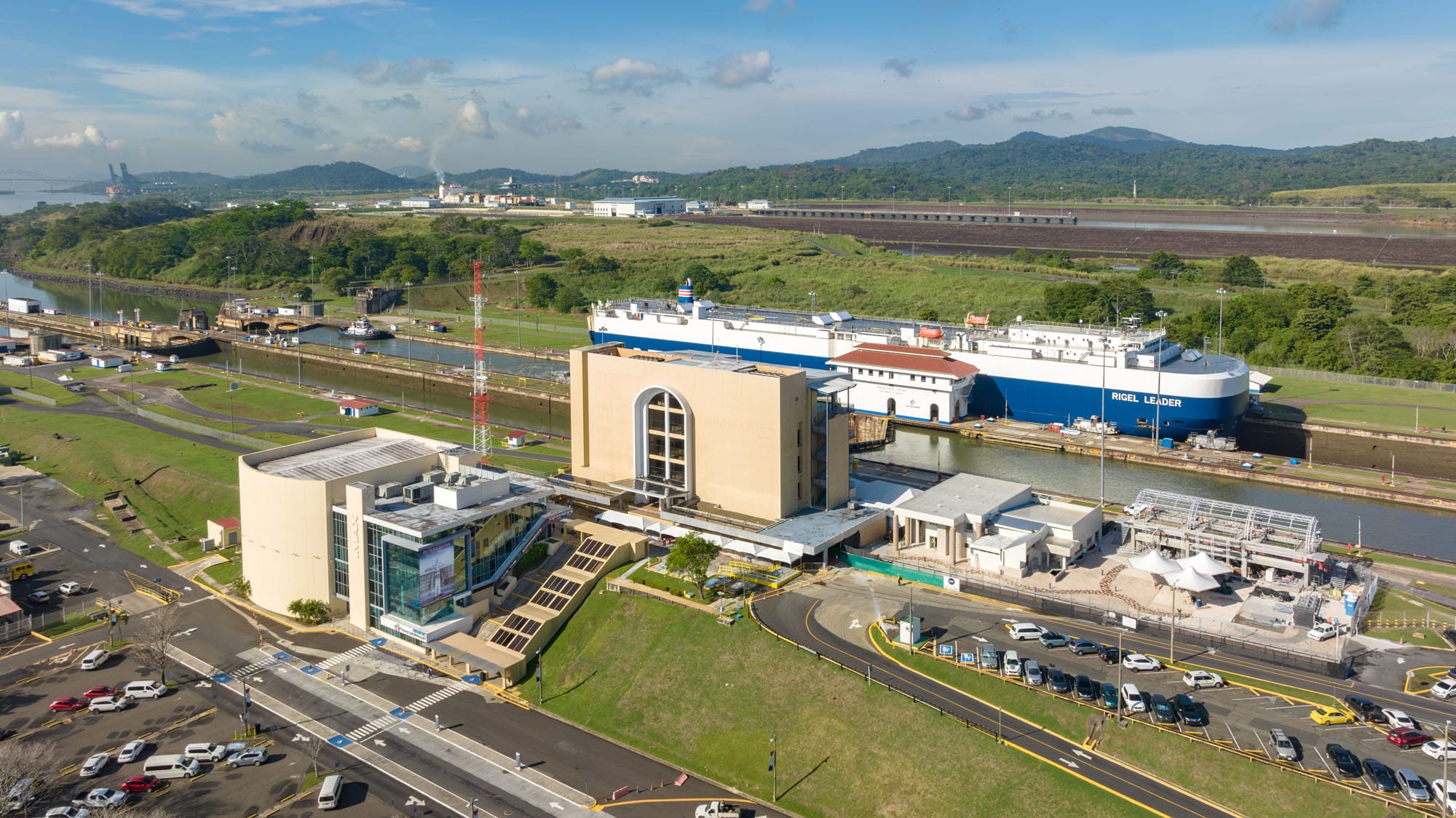Miraflores Visitor Center and Panama Canal locks